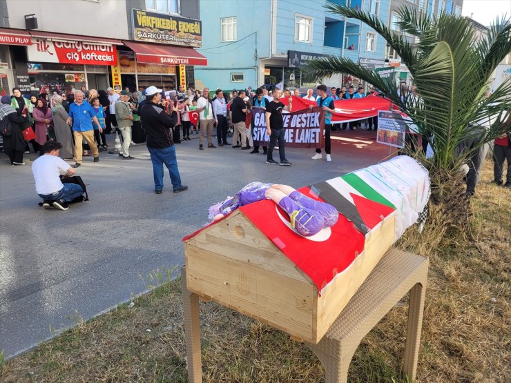 Tekkeköylüler, İsrail'in Filistin'e saldırılarını "tabutlu yürüyüş" ile protesto etti