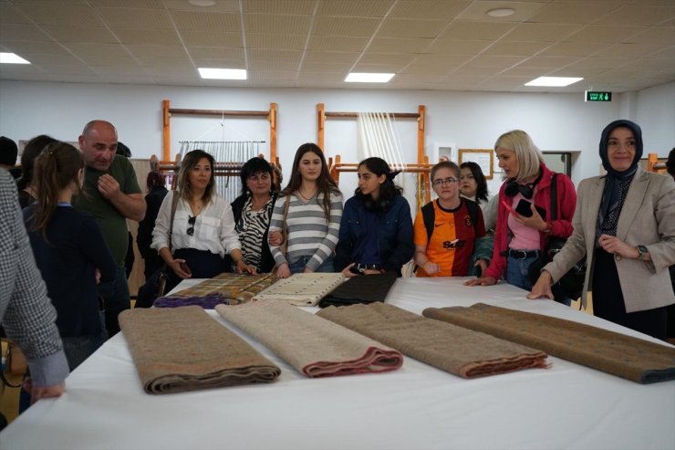 Tiflisli öğretmen ve öğrencilere "İki Şehrin Hikayesi" projesi ile Erzurum tanıtıldı