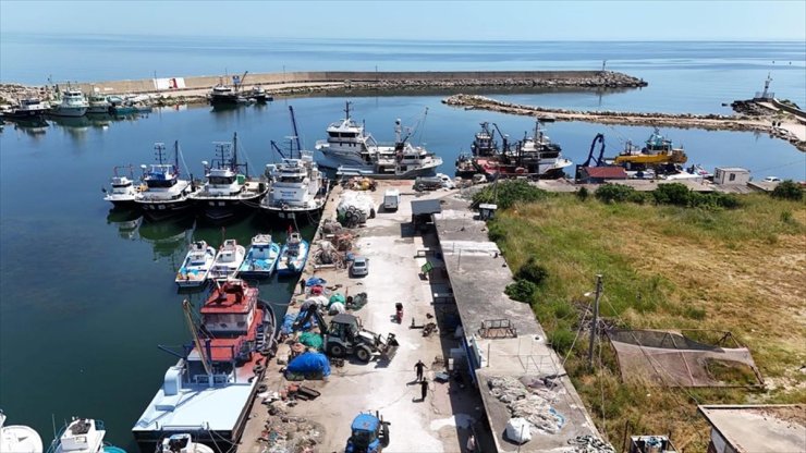 Kırklareli'nde deniz dibi temizliği yapıldı