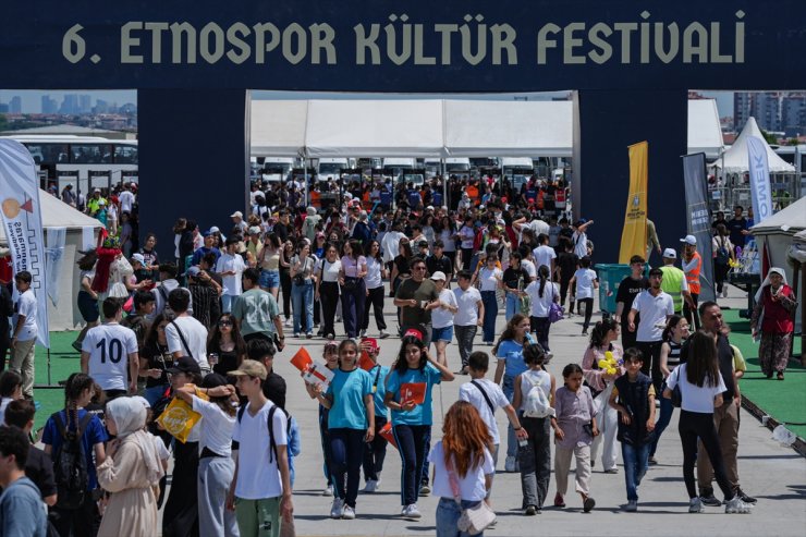 6. Etnospor Kültür Festivali'nde Türklerin savaş öncesi hazırlıkları gösterisi