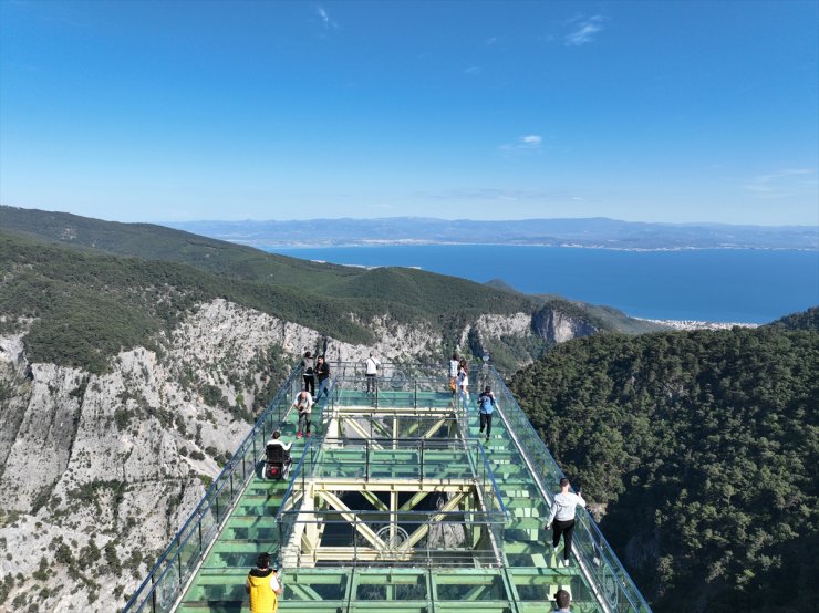 Edremit Körfezi'nde turizmciler 9 günlük bayram tatilinden umutlu