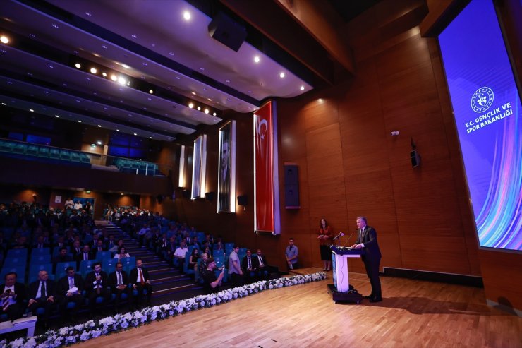 Gençlik ve Spor Bakanı Bak'tan "yapay zeka" açıklaması: