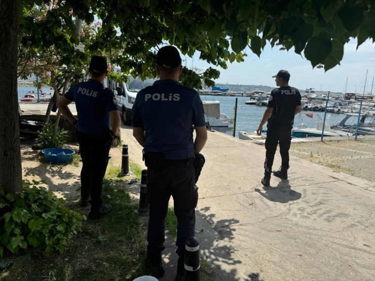 İstanbul'da denizde halıya sarılmış kadın cesedi bulundu