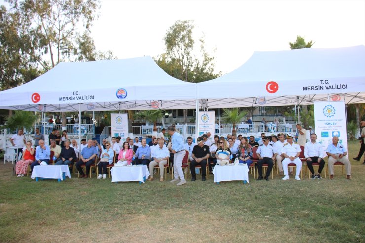 Mersin'de plajlara mavi bayrak çekilmesiyle turizm sezonu başladı