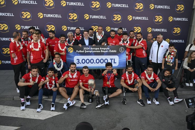 Avrupa Şampiyonu Ampute Futbol Milli Takımı yurda döndü