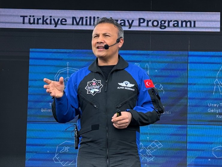 Türkiye'nin ilk astronotu Gezeravcı, Aksaray Bilim Festivali'nde konuştu: