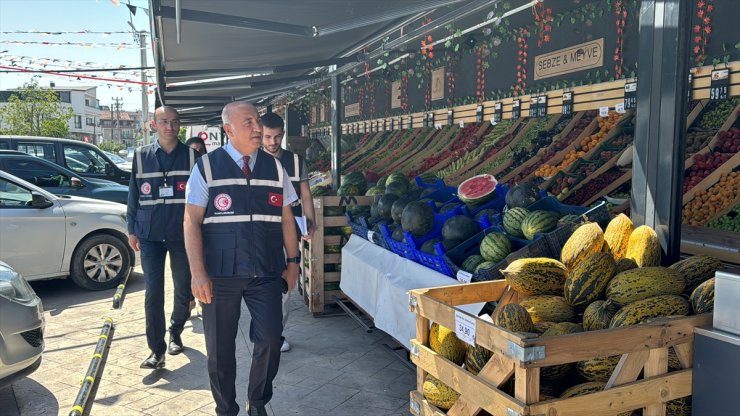 Kocaeli'de marketlerde Kurban Bayramı öncesi fiyat ve etiket denetimi yapıldı