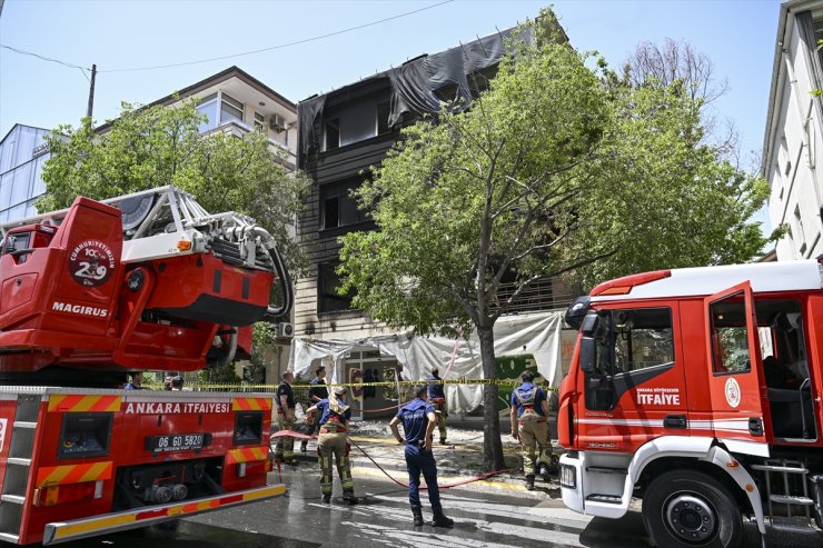 Ankara'da metruk binada çıkan yangın söndürüldü