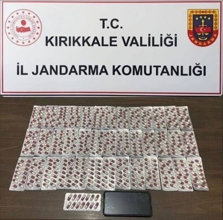 Kırıkkale'de uyuşturucu maddeyle yakalanan motokurye tutuklandı