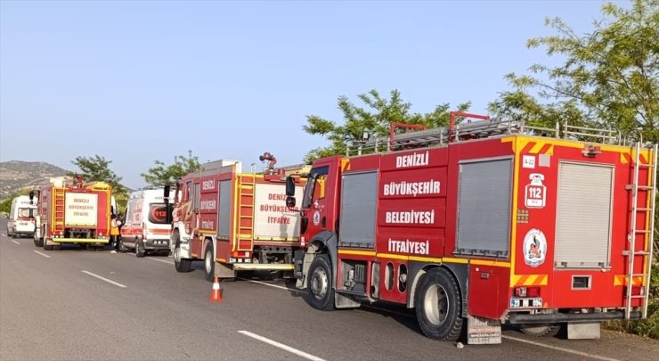 Denizli'de devrilen yolcu otobüsündeki 27 kişi yaralandı