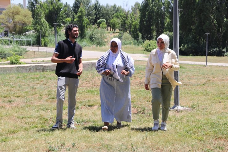 Diyarbakır'da okuyan Filistinli öğrenciler "Babalar Günü"nü buruk geçirecek