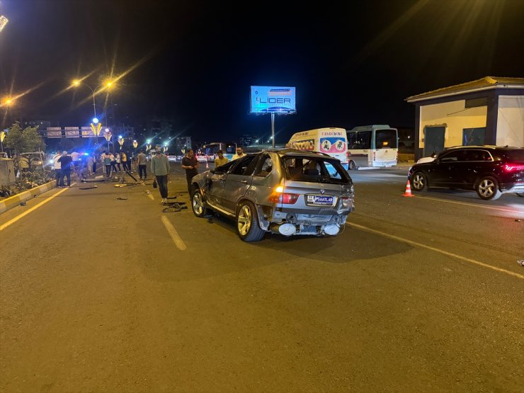 Şanlıurfa'da zincirleme trafik kazasında 12 kişi yaralandı