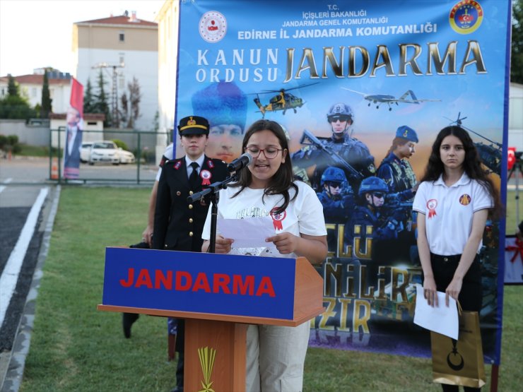 Jandarma için yazdığı şiirle Türkiye birincisi olan öğrenci duygularını anlattı