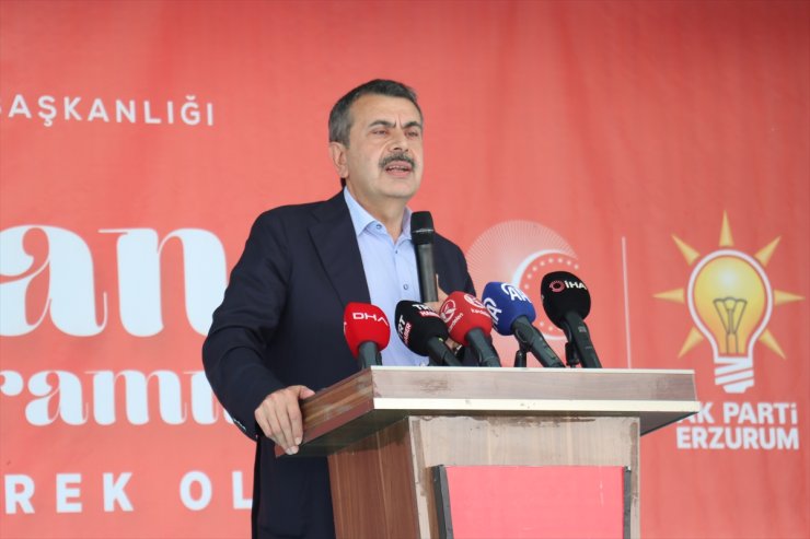 Milli Eğitim Bakanı Tekin, Erzurum'da partisinin bayramlaşma programında konuştu: