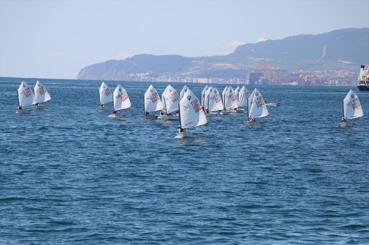 Tekirdağ'da Rakoczi Kupası Yelken Yarışları yapıldı