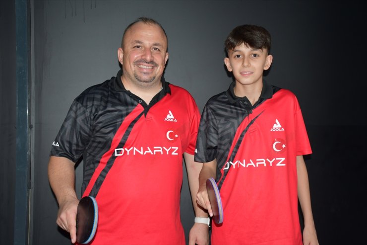 Masa tenisi antrenörü baba, Avrupa şampiyonu oğlunu yeni başarılar hazırlıyor