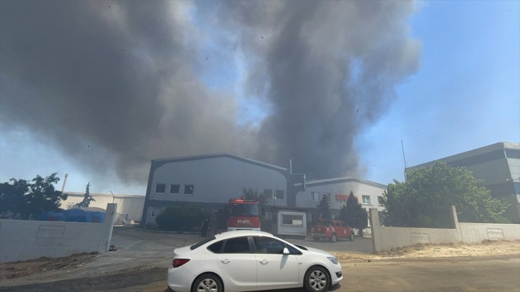 GÜNCELLEME - Tekirdağ'da tekstil fabrikasında çıkan yangın söndürüldü