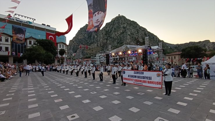 Amasya'da "Cumhuriyet Kadınları Bandosu" yürüyüşü yapıldı