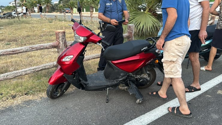 Hatay'da iki motosikletin çarpıştığı kazada 3 kişi yaralandı