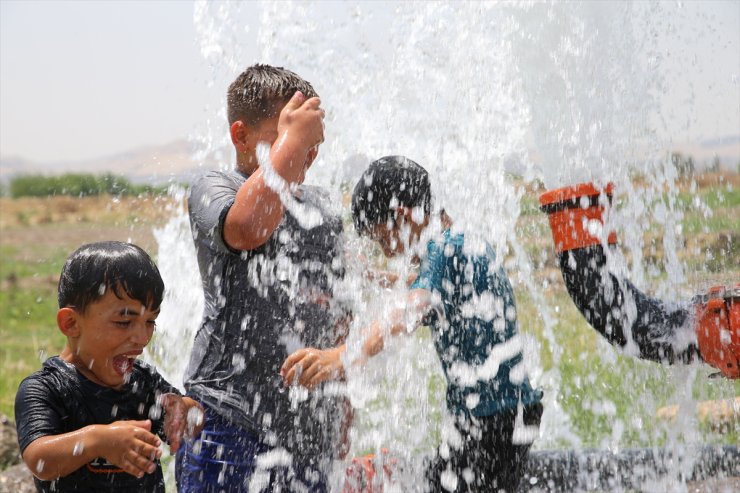 Şanlıurfa'da “kavurucu” sıcaklar etkili oluyor