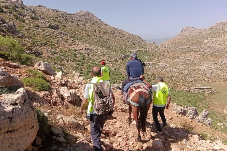 Siirt'te kırsalda rahatsızlanan çoban ekiplerin çabasıyla hastaneye ulaştırıldı