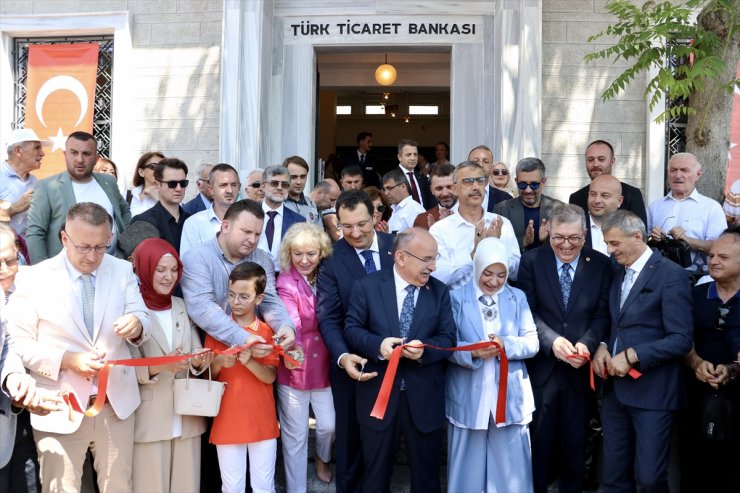 Sakarya'da restore edilen tarihi banka binası müze olarak hizmet vermeye başladı