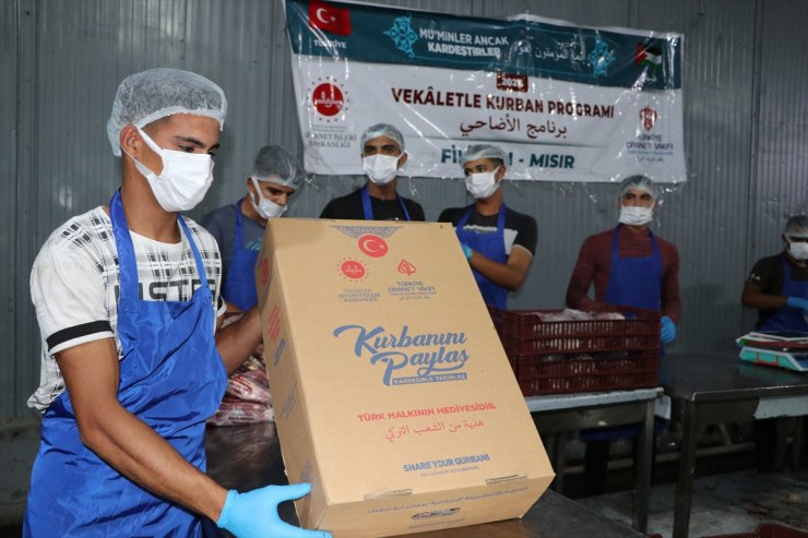 TDV'nin Filistinlilere dağıtacağı kurban etleri 10 günde paketlenecek