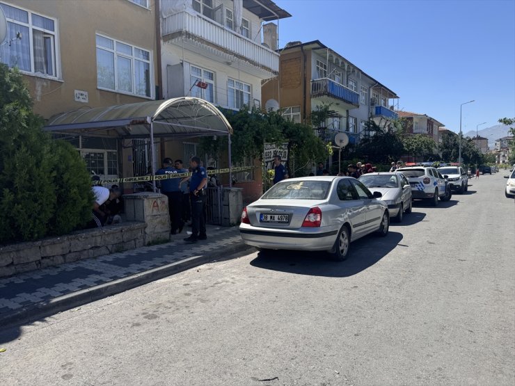 Kayseri'de başından tabancayla vurulan kişi yaralandı