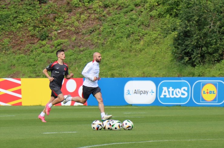 A Milli Futbol Takımı, Çekya maçının hazırlıklarına başladı