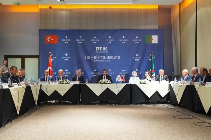 Cumhurbaşkanı Yardımcısı Yılmaz, Cezayir'deki Türk İş Dünyası Buluşması'nda konuştu: