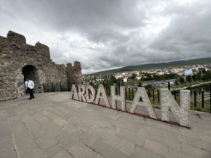 Ardahan Kalesi'ni bayram tatilinde 24 bin 397 turist ziyaret etti