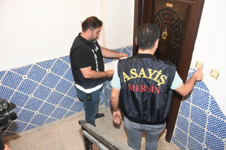 Mersin'de çeşitli suçlardan aranan 64 zanlı yakalandı