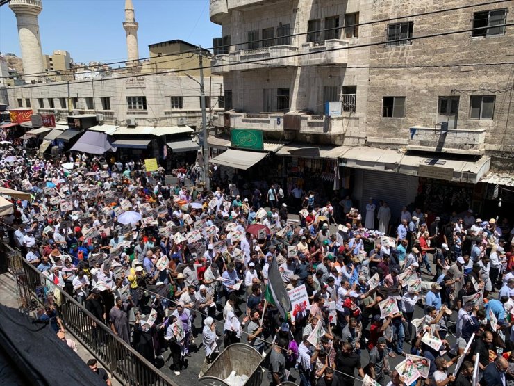 Ürdün'de yüzlerce kişi Gazze ile dayanışma için yürüdü