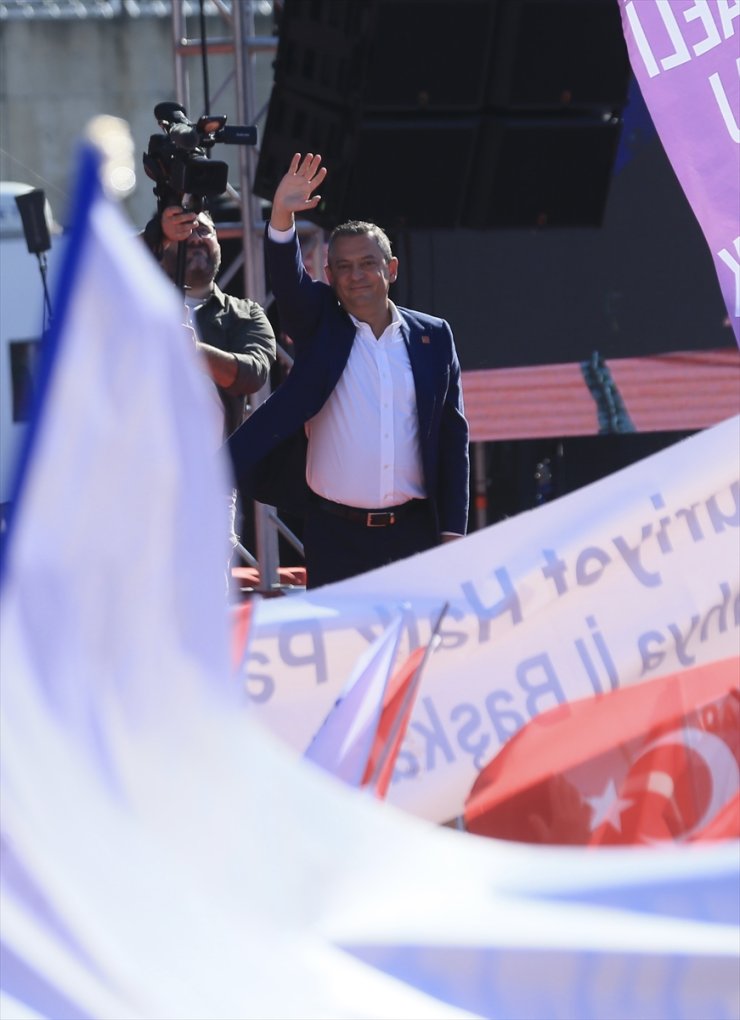 CHP Genel Başkanı Özel, Kocaeli'de "Emek Mitingi"nde konuştu: