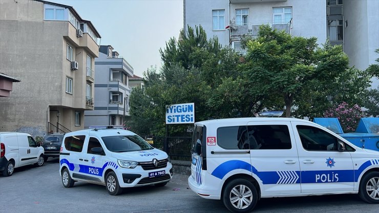 Kocaeli'de boşanma aşamasındaki karısı ile 2 çocuğunu silahla yaralayan zanlı yakalandı