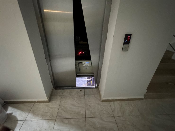 GÜNCELLEME - Yozgat'ta asansör kabiniyle duvar arasında sıkışan kadın öldü