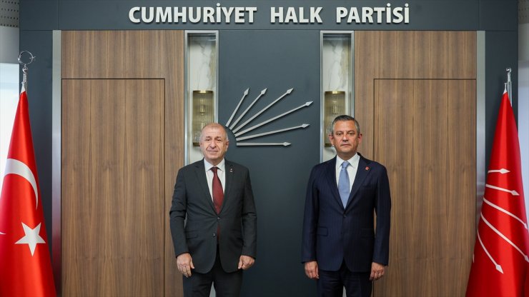 CHP Genel Başkanı Özel, Zafer Partisi Genel Başkanı Özdağ ile görüştü (1)