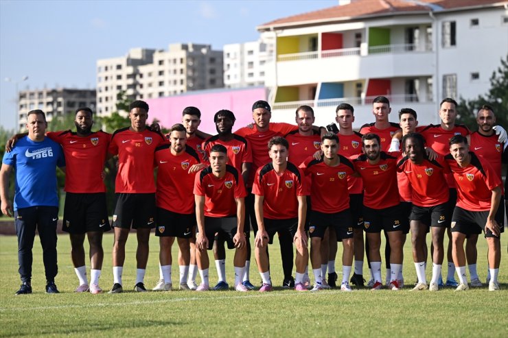 Kayserispor Teknik Direktörü Burak Yılmaz, yeni sezondan umutlu: