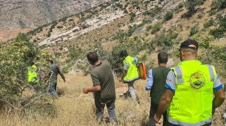 Siirt kırsalında rahatsızlanan çoban ekiplerin çabasıyla hastaneye ulaştırıldı