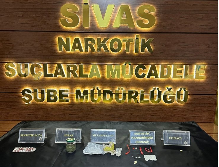 Sivas'ta uyuşturucu operasyonlarında 6 şüpheli tutuklandı