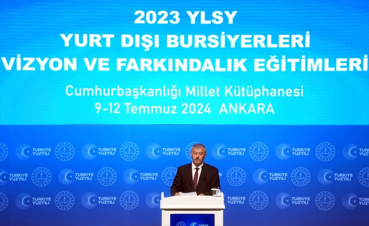 Bakan Tekin, YLSY bursiyerlerine yönelik "Vizyon ve Farkındalık Eğitimleri" programında konuştu: