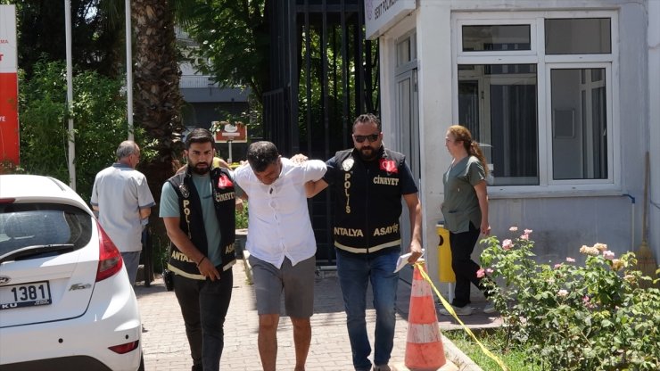 Antalya'da parkta bir kişinin ölümüne ilişkin 1 zanlı yakalandı