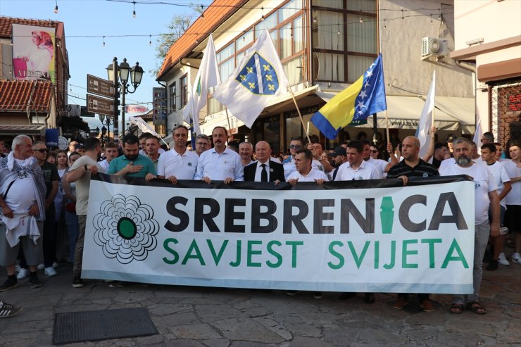 Kuzey Makedonya'da Srebrenitsa soykırımı kurbanları anıldı