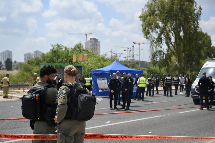 İsrail'in Lid kenti yakınlarındaki bir otobüs durağında "araçla ezme" girişimi