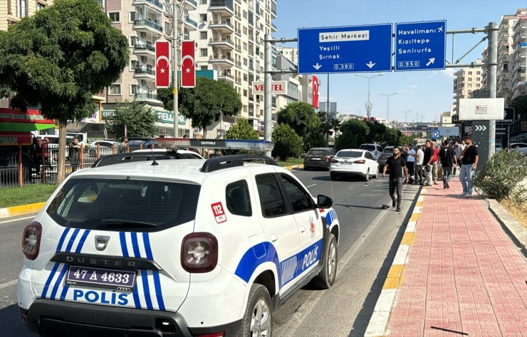 Mardin'de otomobilin yaya geçidinde çarptığı 2 çocuktan biri öldü, diğeri ağır yaralandı