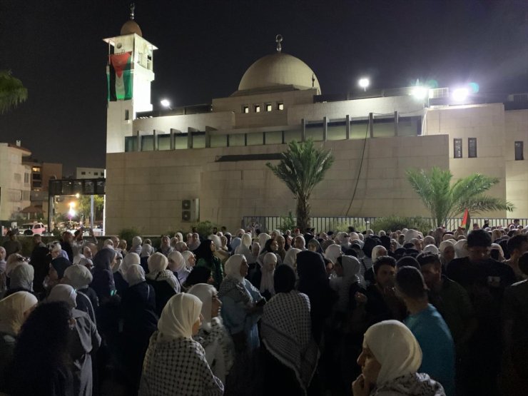 Ürdünlüler, İsrail’in Gazze Şeridi’ndeki katliamlarını protesto etti