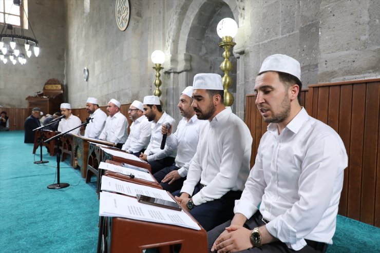 Van, Hakkari ve Bitlis'te 15 Temmuz şehitleri için mevlit okutuldu