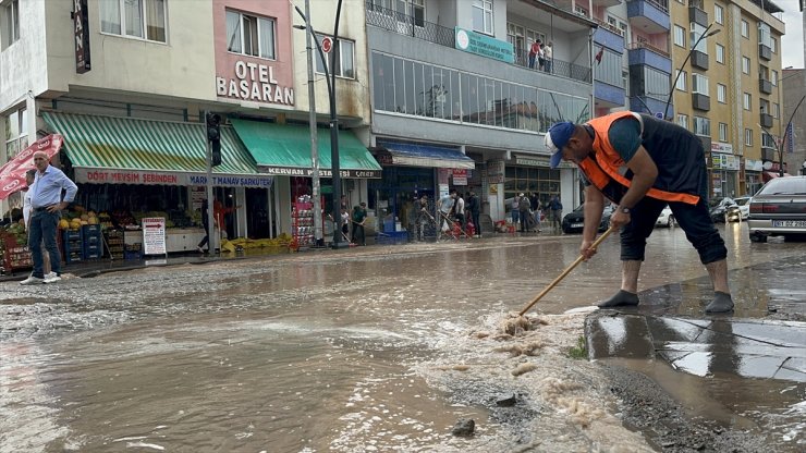 Giresun'da sağanak hasara yol açtı