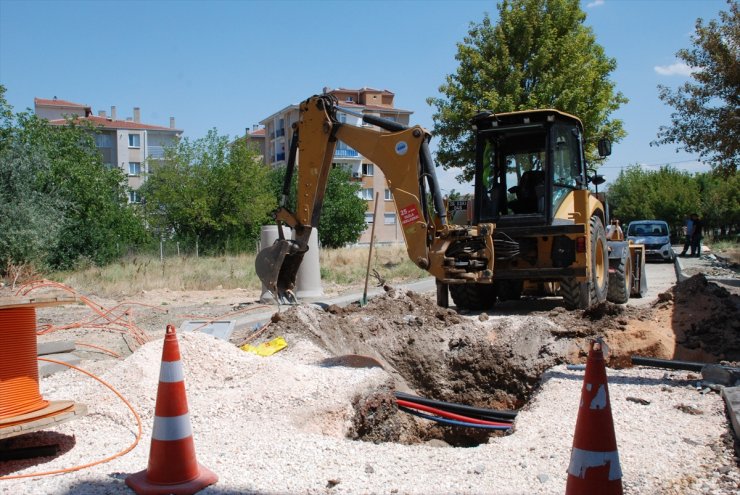 Eskişehir'de altyapı çalışmasında zarar gören doğal gaz boru hattında yangın çıktı