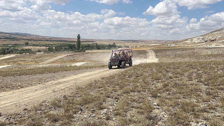 Kapadokya’da turistlere Bayramhacılı Barajı gölünde alternatif aktiviteler sunuluyor